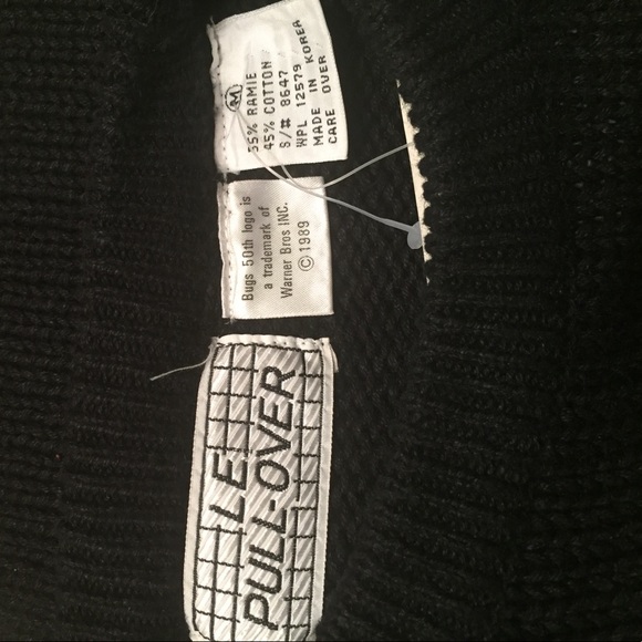 Rare Bugs Bunny 50th birthday sweater. - Picture 6 of 6